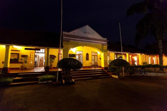 Masindi Hotel lit at night