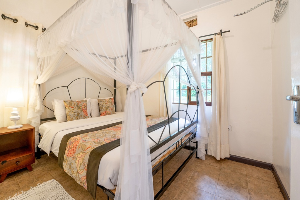 9 - Baker Deluxe Double